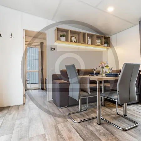 Feriehus Tiny Haus 84 Waldcamping Brombachsee Pleinfeld